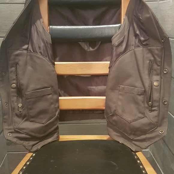 Brown leather vest - Picture 3 of 3